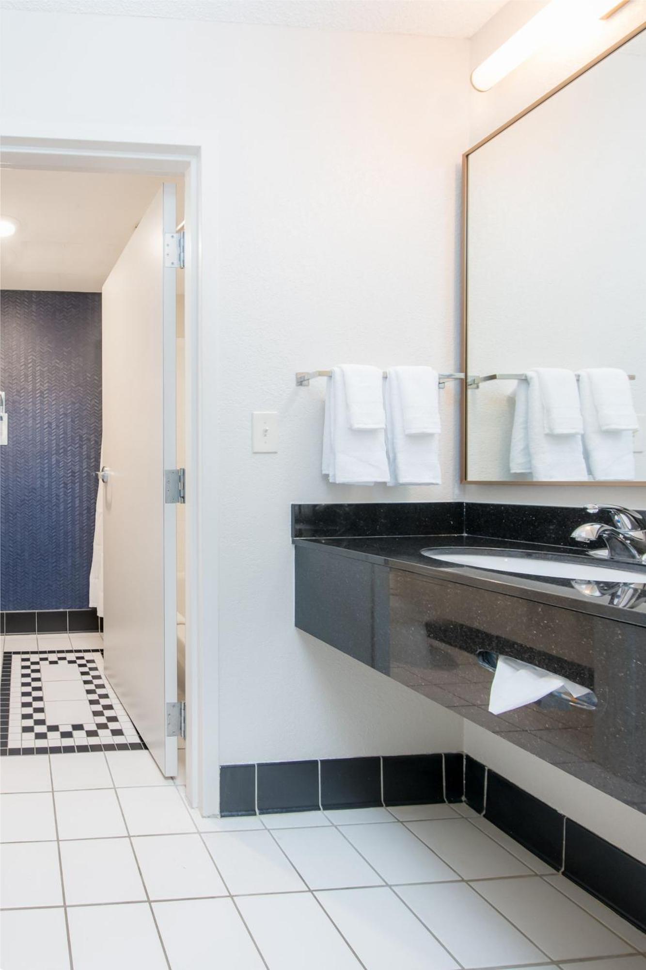 Fairfield Inn Suites Брансвік Екстер'єр фото