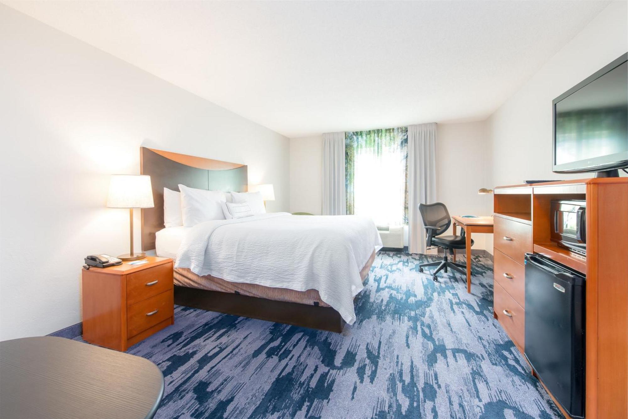 Fairfield Inn Suites Брансвік Екстер'єр фото