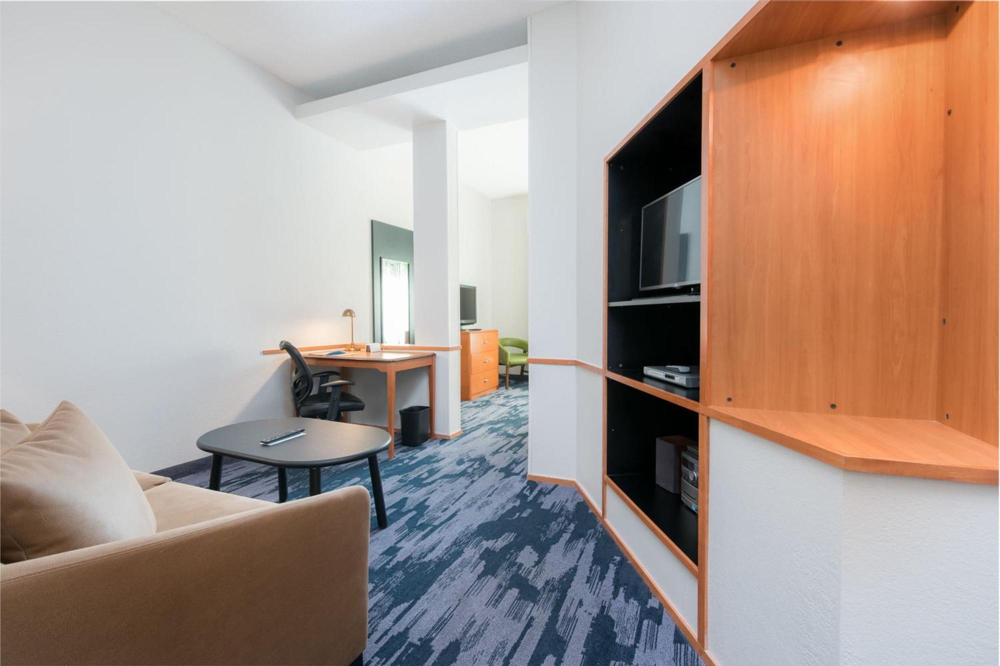 Fairfield Inn Suites Брансвік Екстер'єр фото