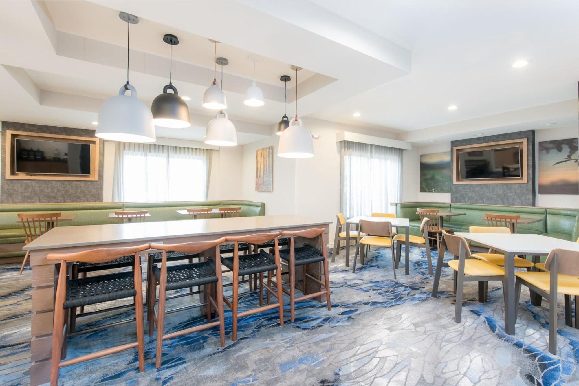Fairfield Inn Suites Брансвік Екстер'єр фото