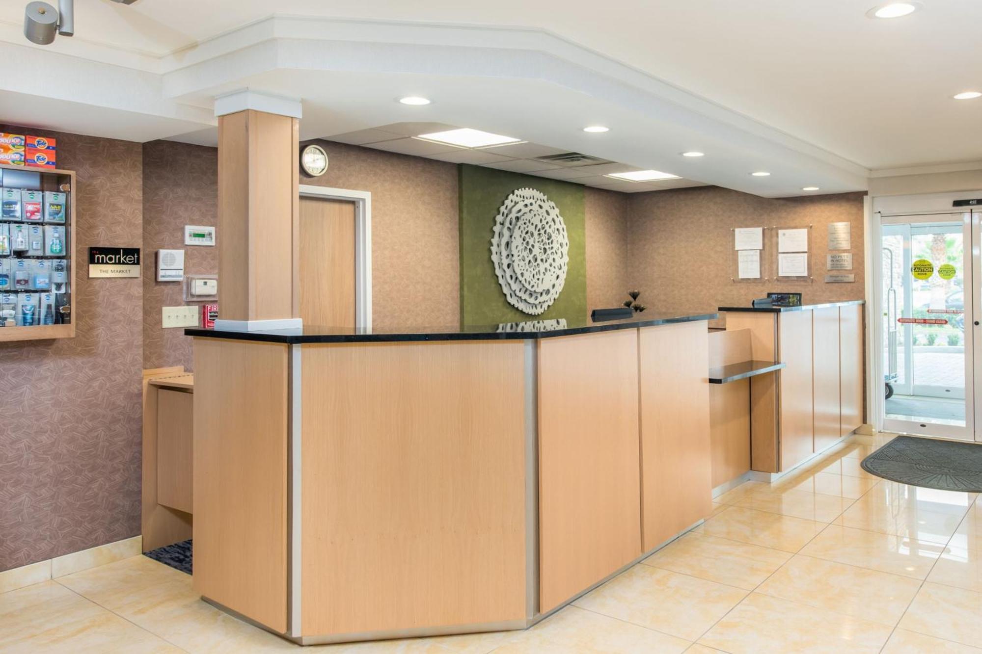 Fairfield Inn Suites Брансвік Екстер'єр фото