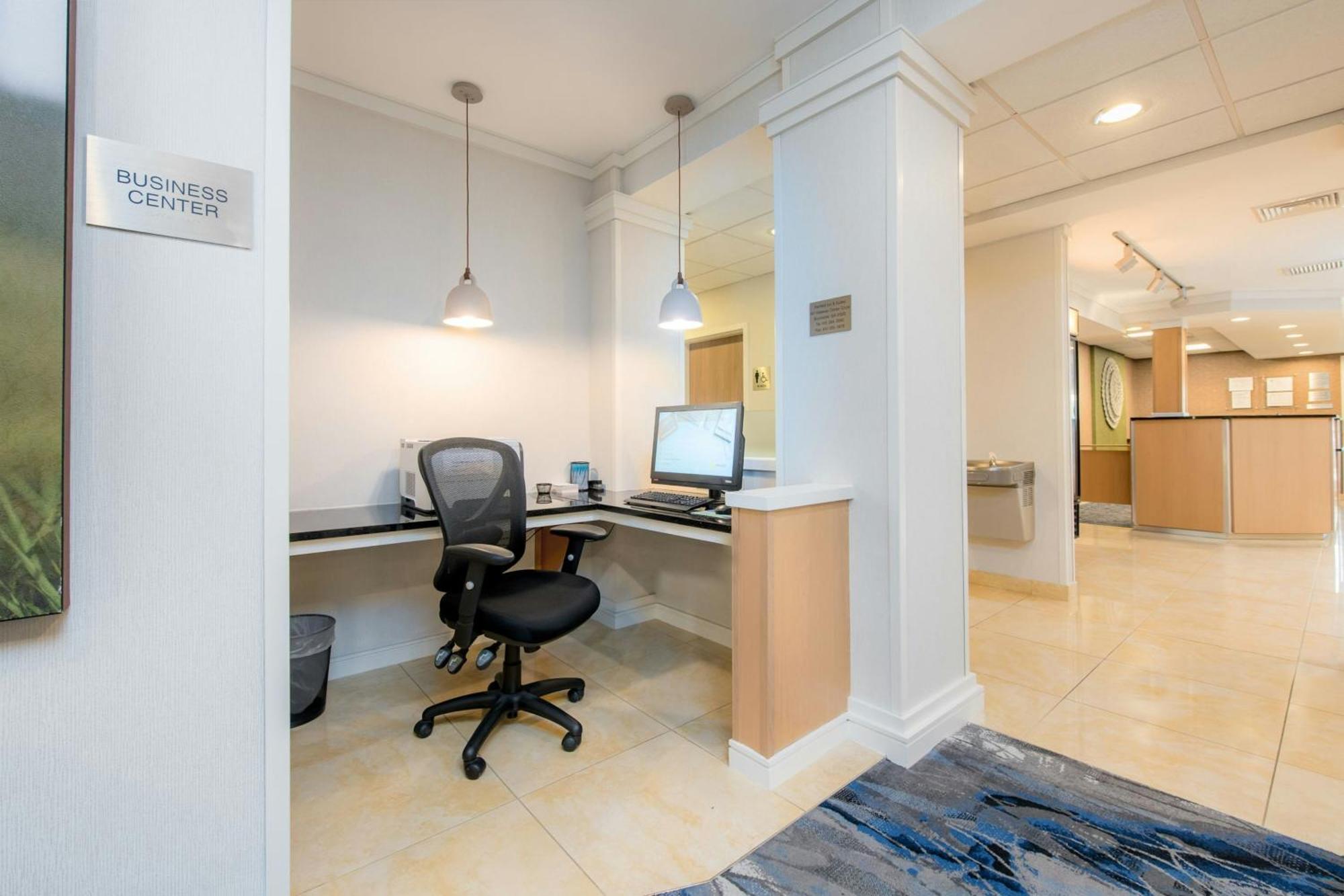 Fairfield Inn Suites Брансвік Екстер'єр фото